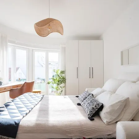 Carcavelos Central Apartment كاركافيلو